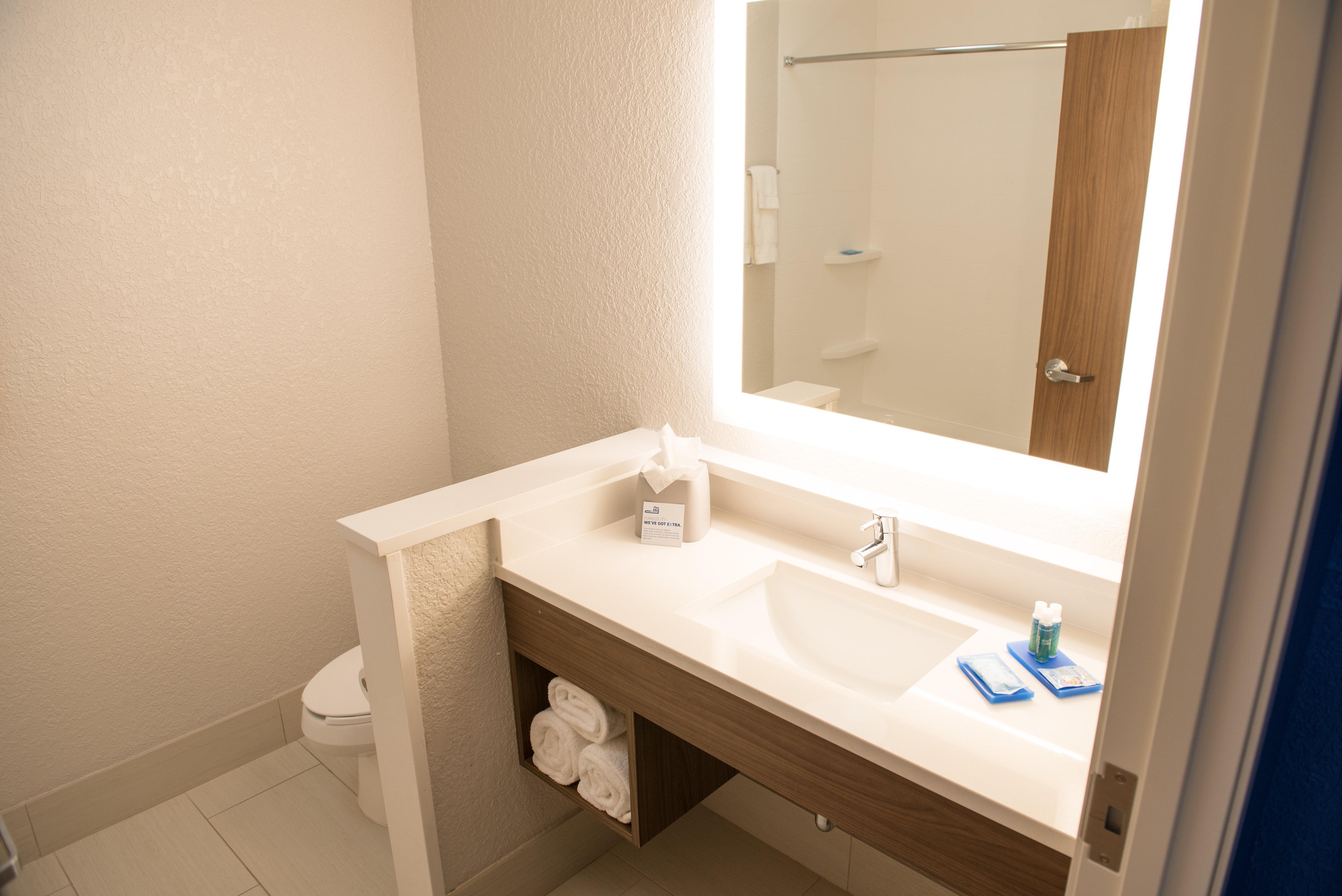 Holiday Inn Express & Suites - Fort Wayne North By Ihg Sunnybrook Acres Buitenkant foto