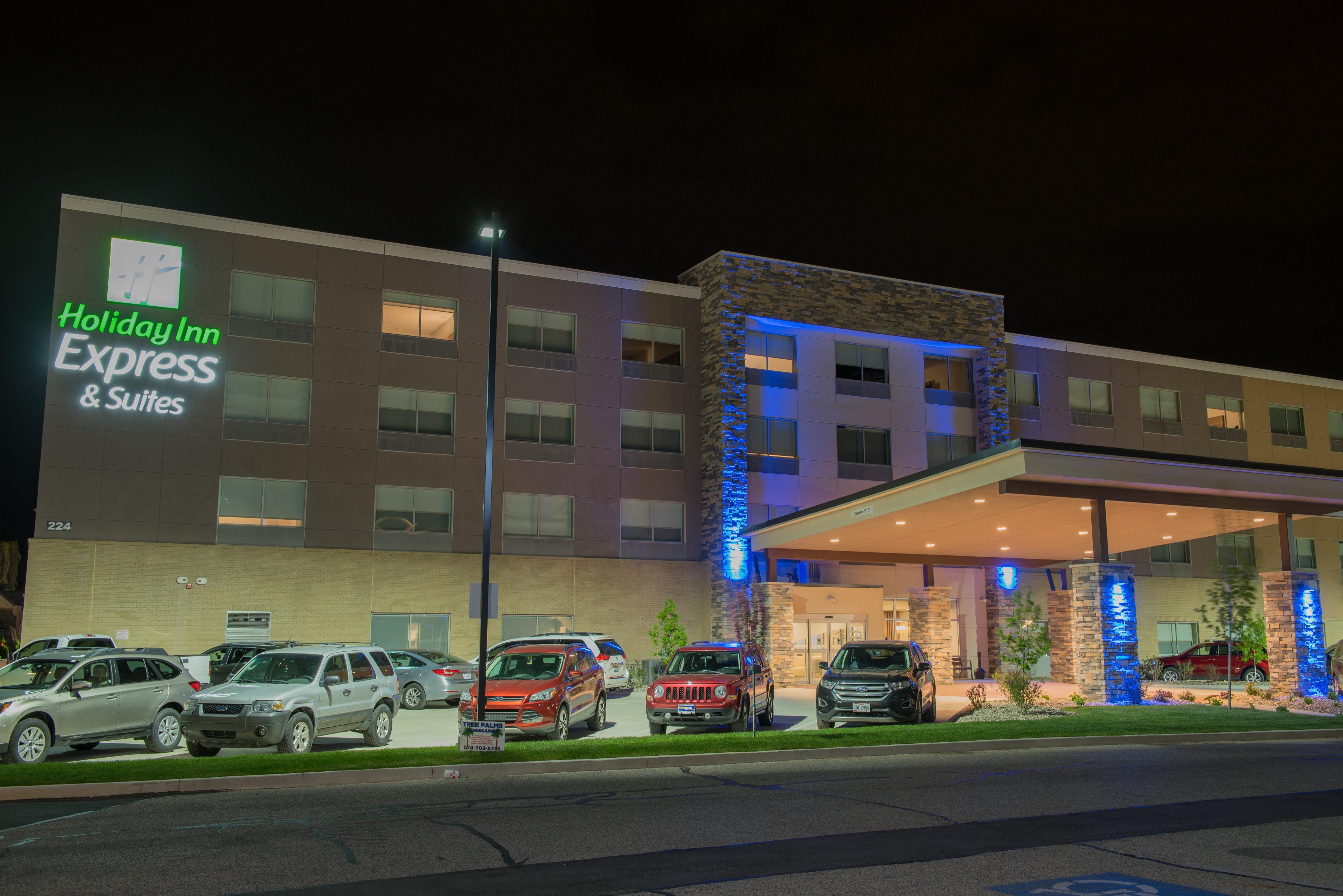 Holiday Inn Express & Suites - Fort Wayne North By Ihg Sunnybrook Acres Buitenkant foto
