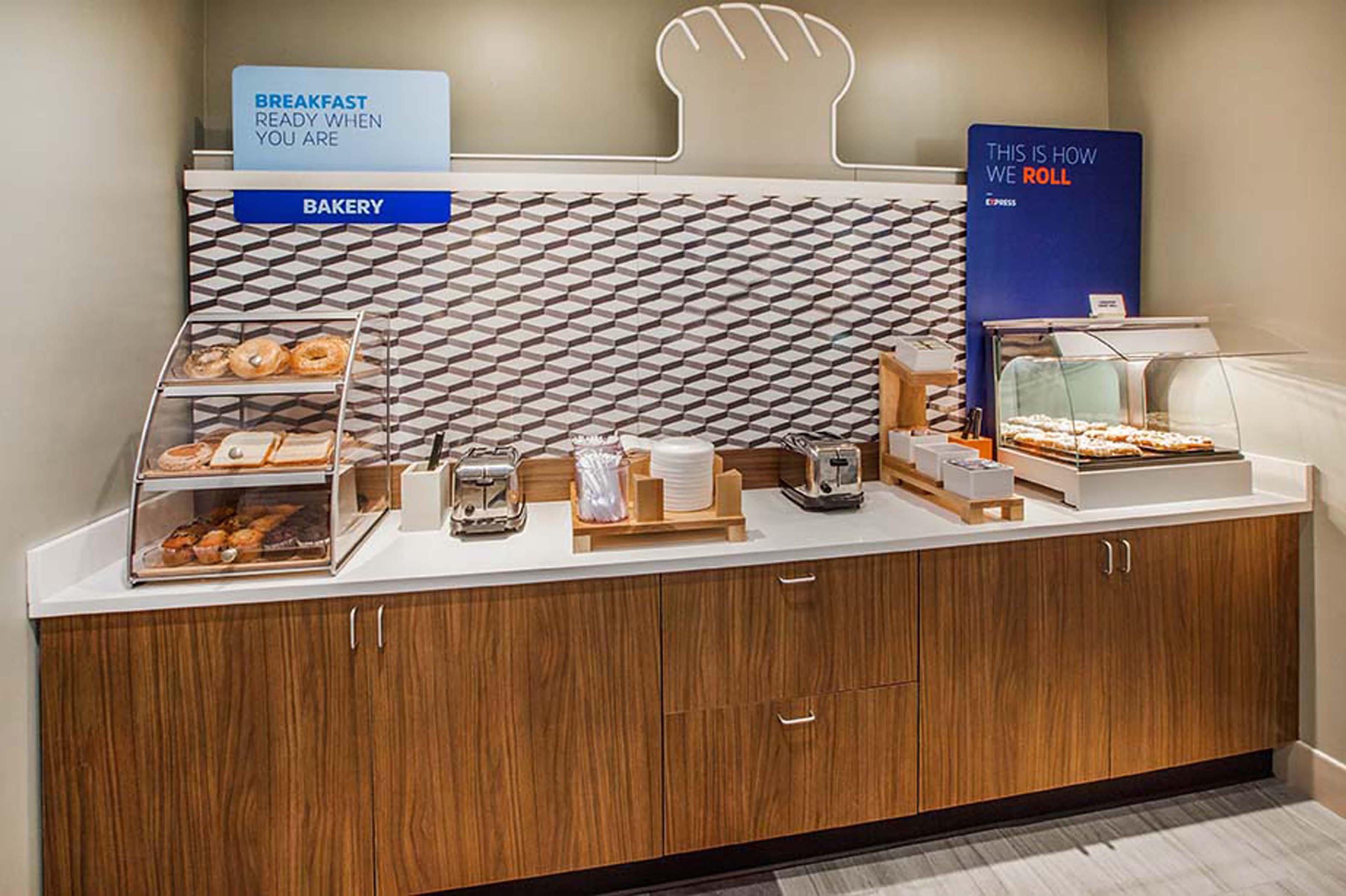 Holiday Inn Express & Suites - Fort Wayne North By Ihg Sunnybrook Acres Buitenkant foto