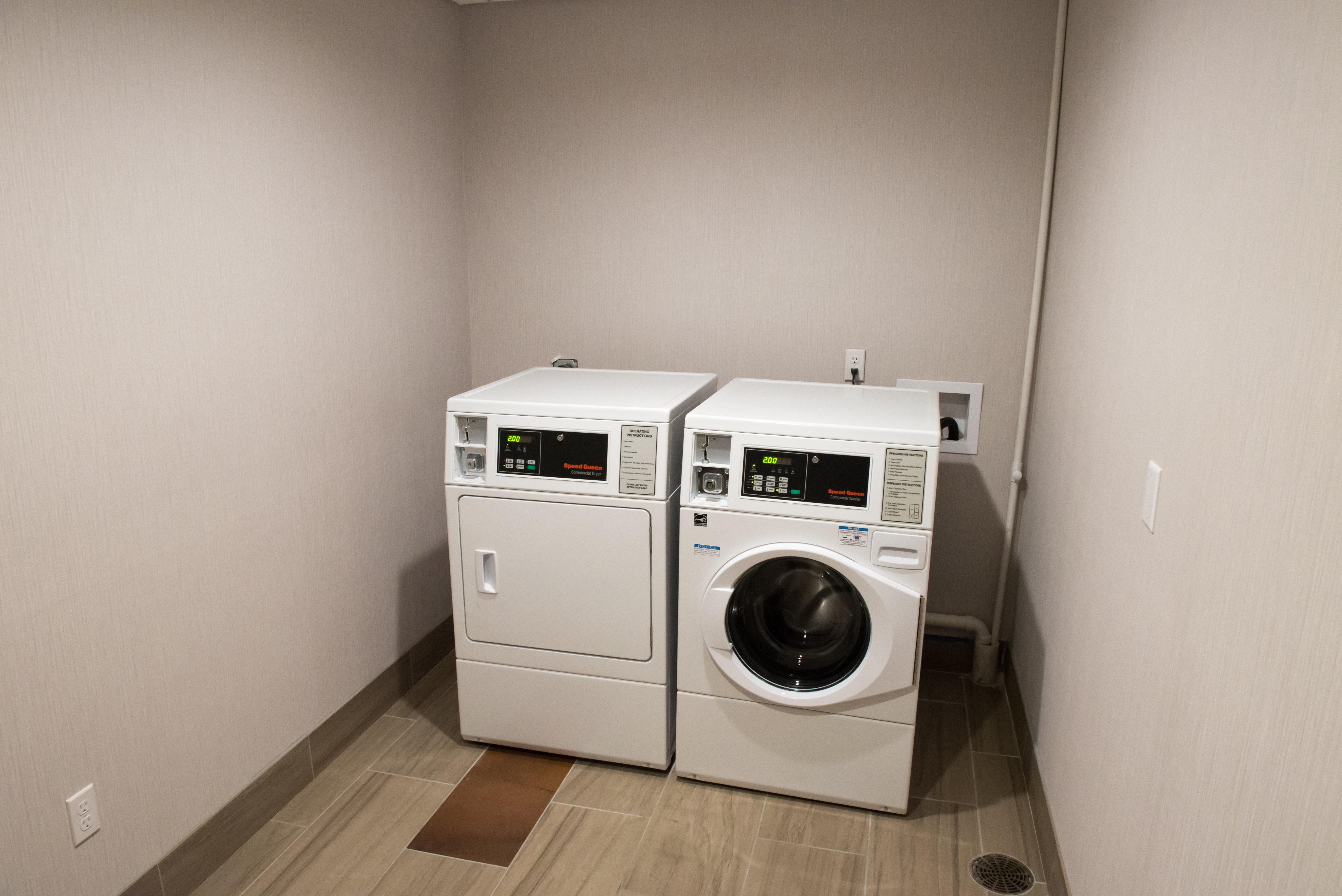 Holiday Inn Express & Suites - Fort Wayne North By Ihg Sunnybrook Acres Buitenkant foto
